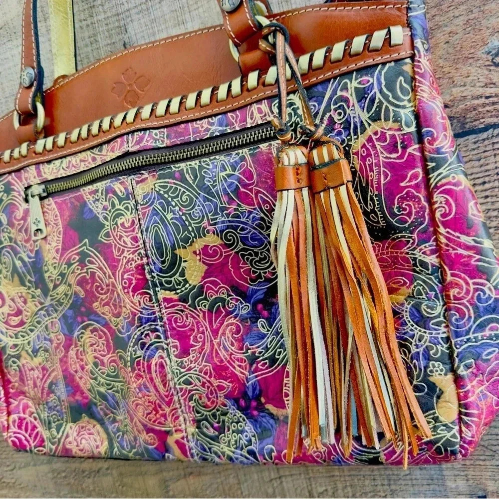 NWOT Patricia Nash Metallic Tooled Lace Poppy Top Zip Tote W Tassel - Picture 6 of 16